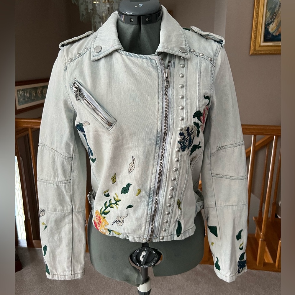 BLANK NYC S Embroidered Floral Flower Denim Jacket mothers Day - Picture 2 of 10